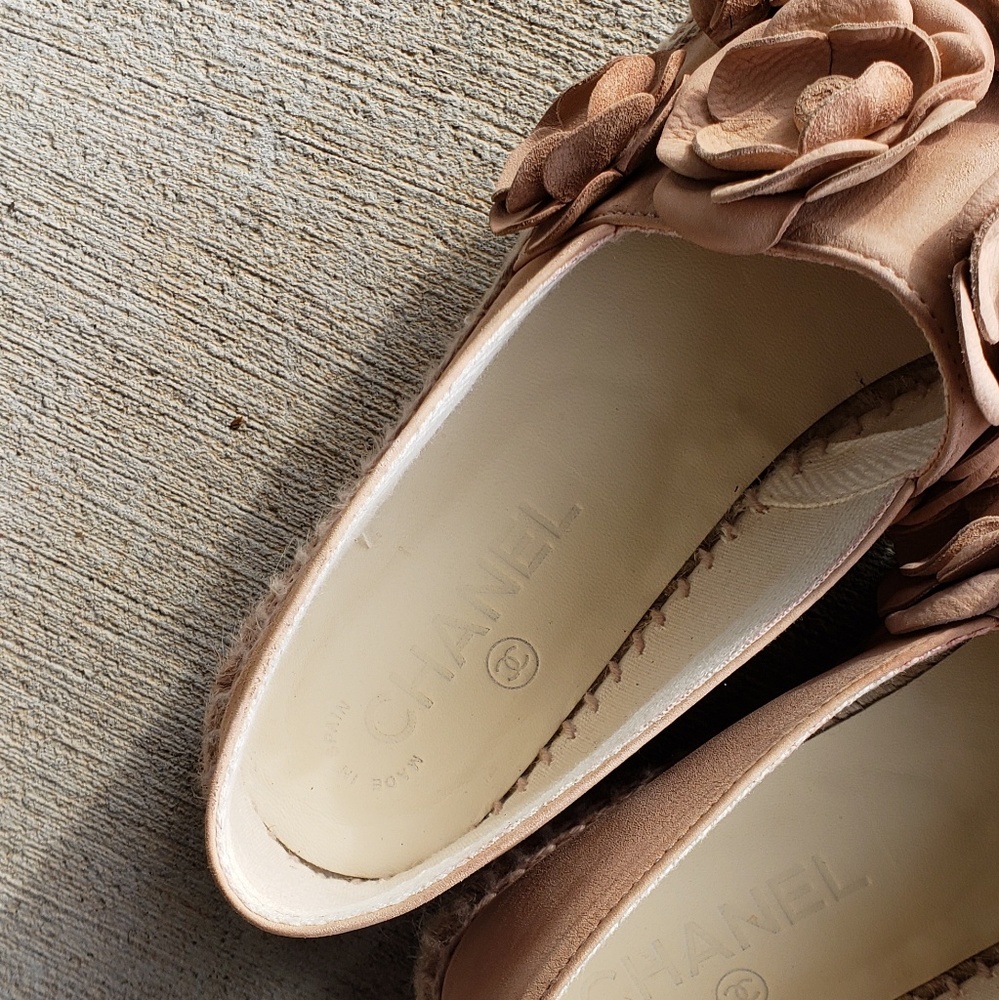 Chanel Camillia Espadrilles - Picture 2 of 8